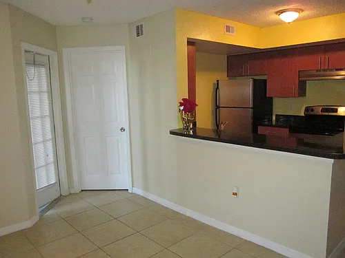 425 Fountainhead Cir Photo 1