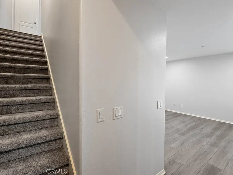 297 Tustin Field Dr — Photo 12
