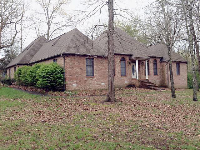 1st image of 413 Rebecca Dr