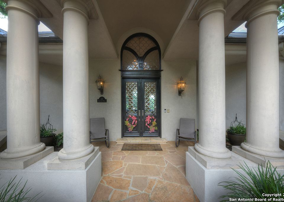 1st image of 11 SANCTUARY DR
