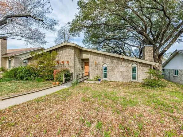 341 Birchwood Dr, Garland, TX 75043