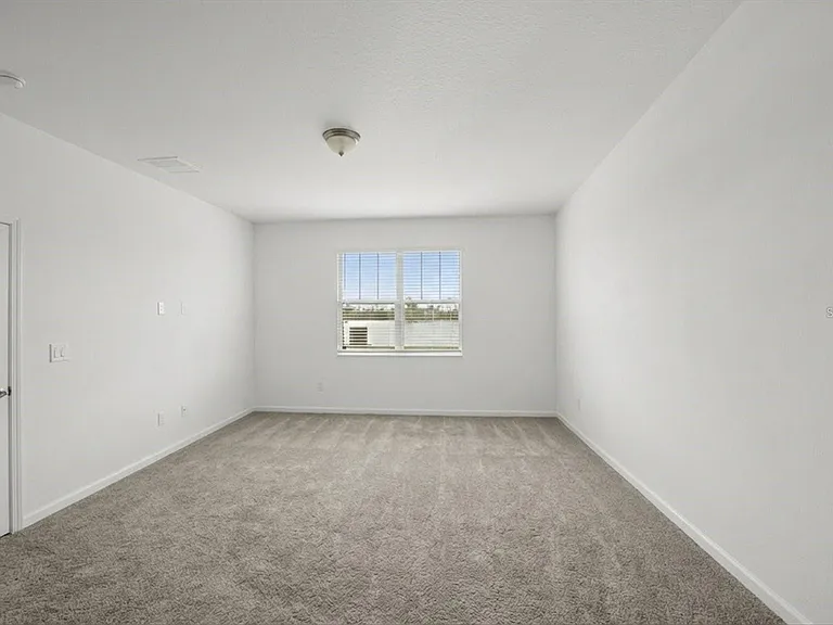2999 Addison Blvd — Photo 7