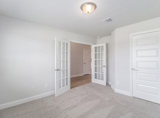 18 Keystone Ct, Angleton, TX 77515