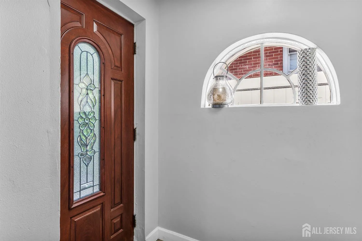 3 bed, 2.0 bath, $3,400 — Photo 2