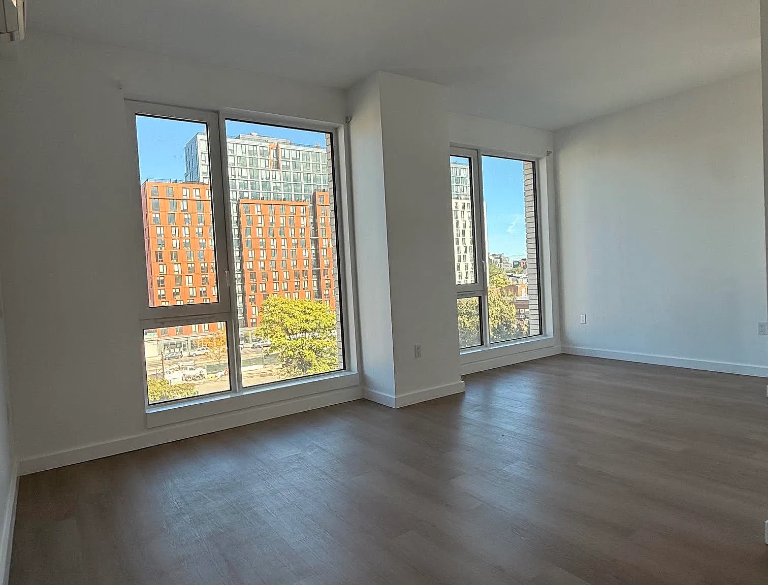 953 Dean Street — Photo 4