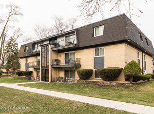 11104 S 84th Ave, Palos Hills, IL 60465