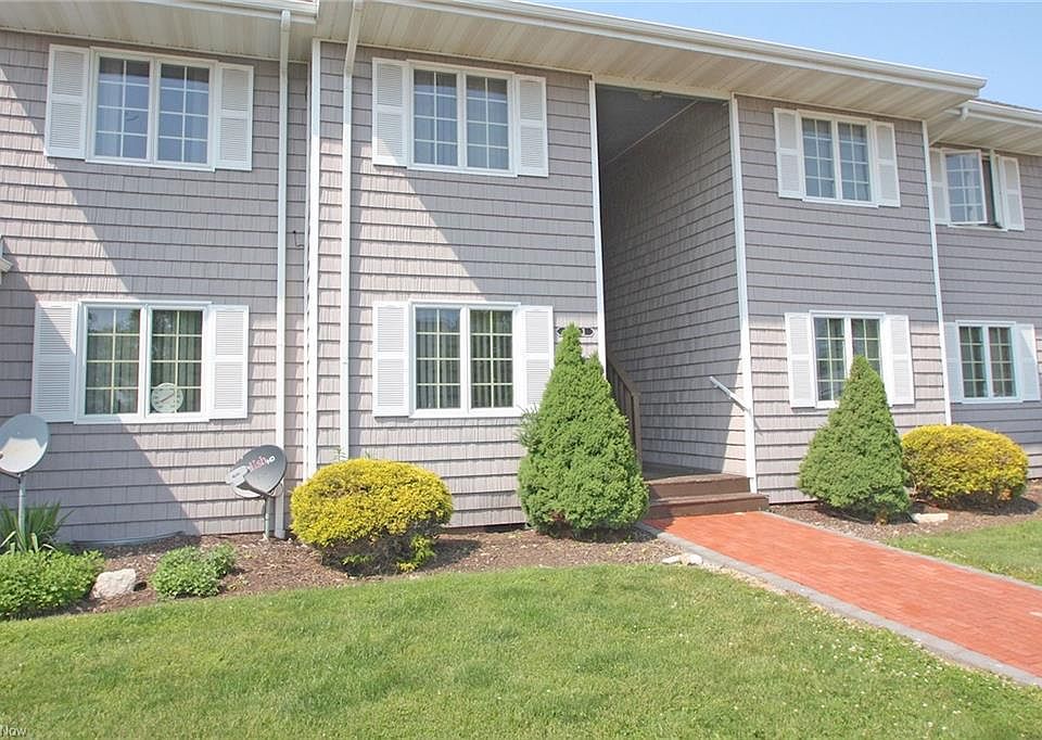 1st image of 111 W Lakeshore Dr Unit E