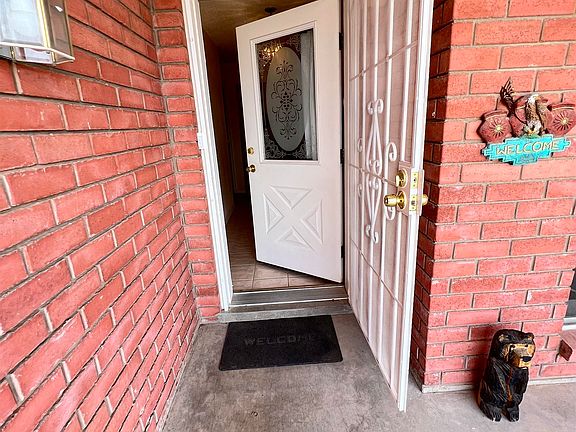 3rd image of 3546 Mosswood Ave
