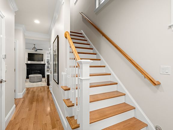 4th image of 1 Green Ln #1
