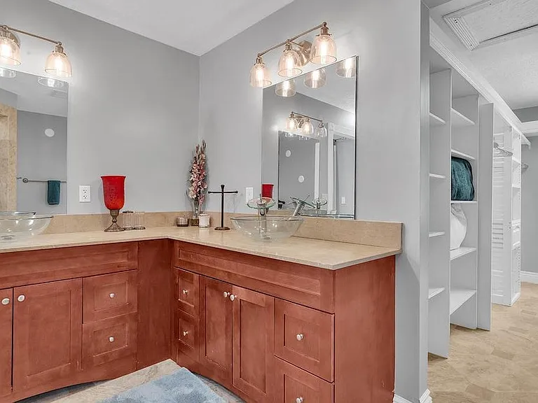 16627 Deer Path Ln — Photo 10