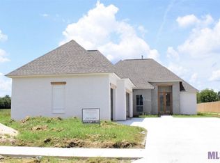 16423 Manitoba Dr, Prairieville, LA 70769