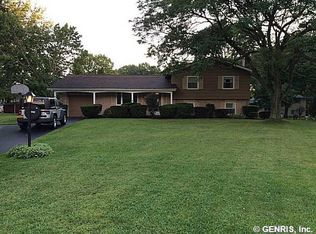 24 Red Bud Rd, Rochester, NY 14624