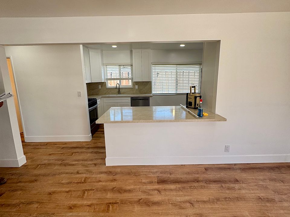 kitchen with eat in area