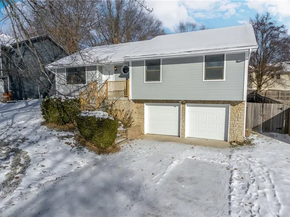 17416 E 35th St S, Independence, MO 64055