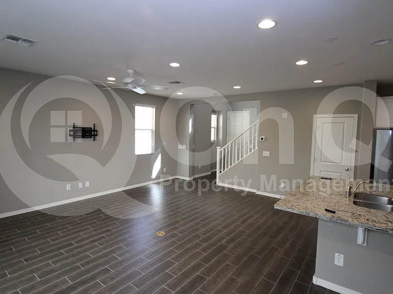 17222 N 9th Pl — Photo 5