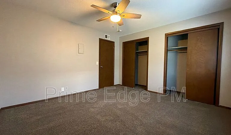 4520 Calvert St #7 — Photo 18
