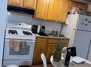 25-57 41st St #1A, Astoria, NY 11103