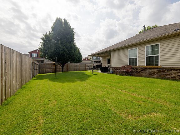 3rd image of 14734 S Toledo Pl