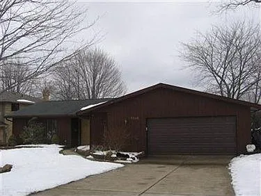 7693 Trenton Trl photo 1