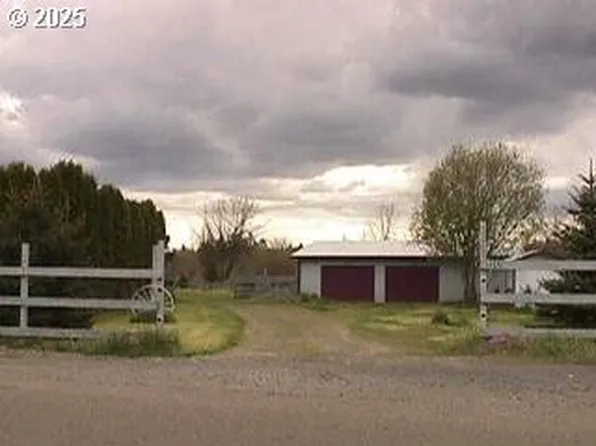 30425 SE Folsom Rd, Eagle Creek, OR 97022