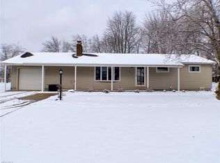 3503 Everett Hull Rd, Cortland, OH 44410