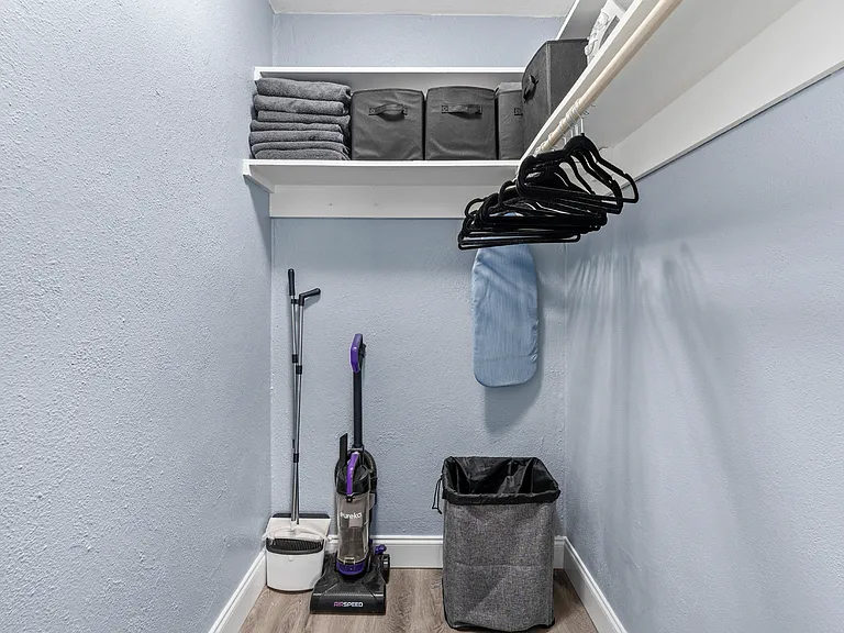 Large Closet Space