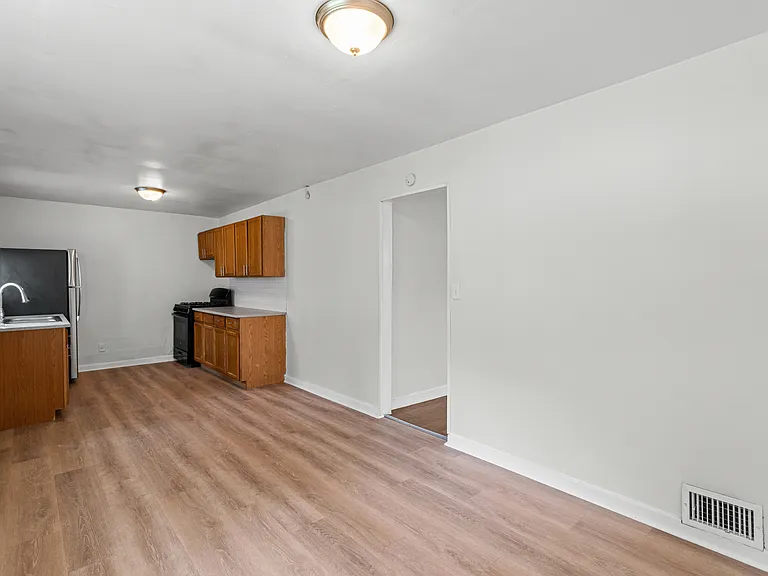 723 Taylor Ave #1 — Photo 21