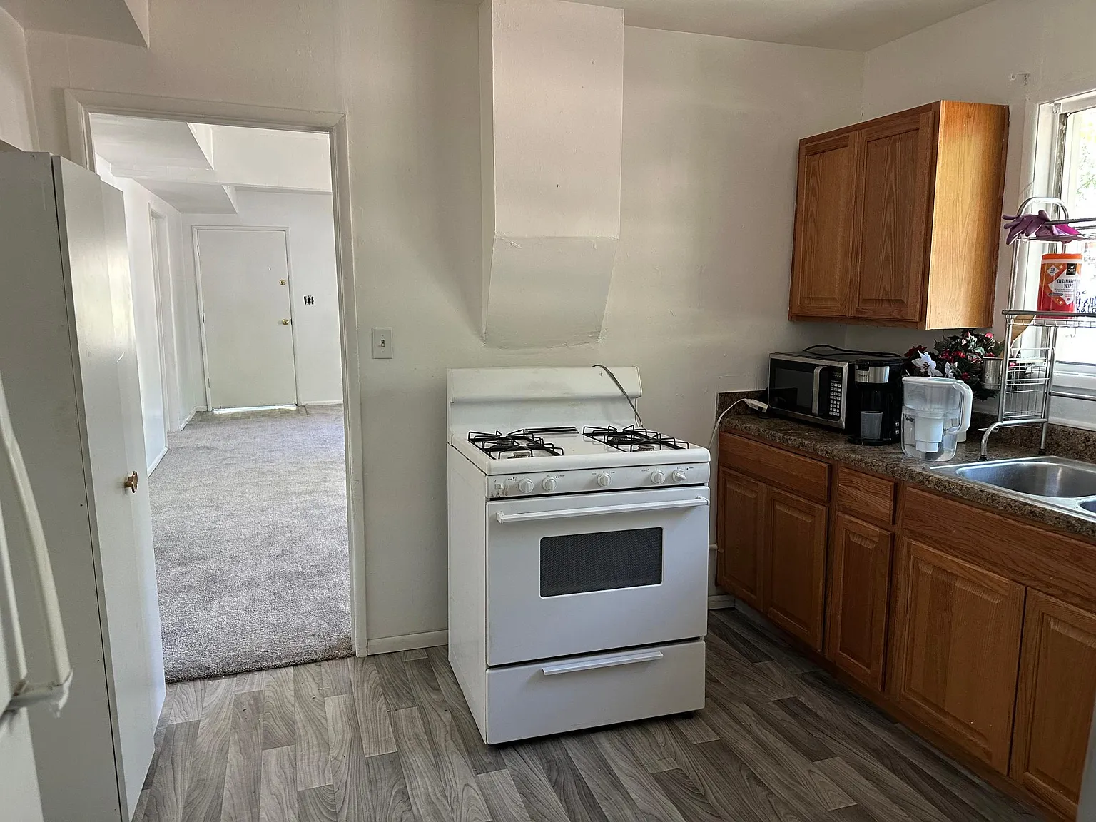 404 S San Francisco St — Photo 4