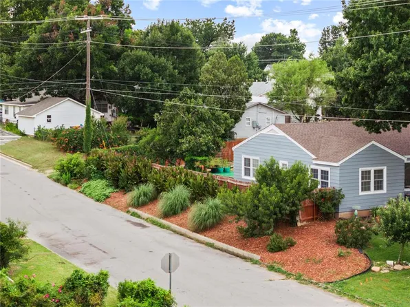 1428 S 17th St, Chickasha, OK 73018