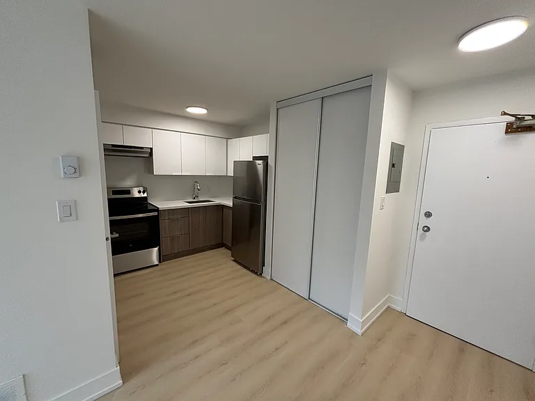 44 Walnut St #C6 — Photo 5