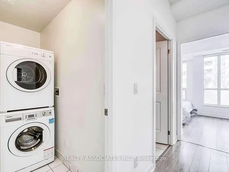 215 Bonis Ave #Townhouse 19 — Photo 11