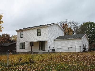 4th image of 15558 95th Ave