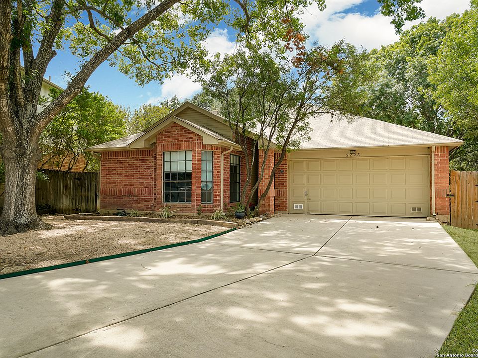 1st image of 9223 Broxton Dr