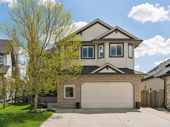 150 NW Crystal Green Dr, Okotoks, AB T1S 0C8