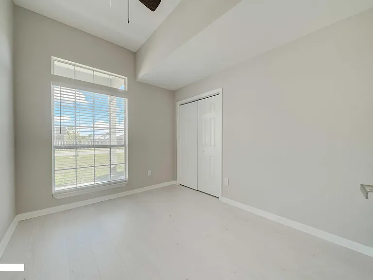 102 Byrd Dr — Photo 5