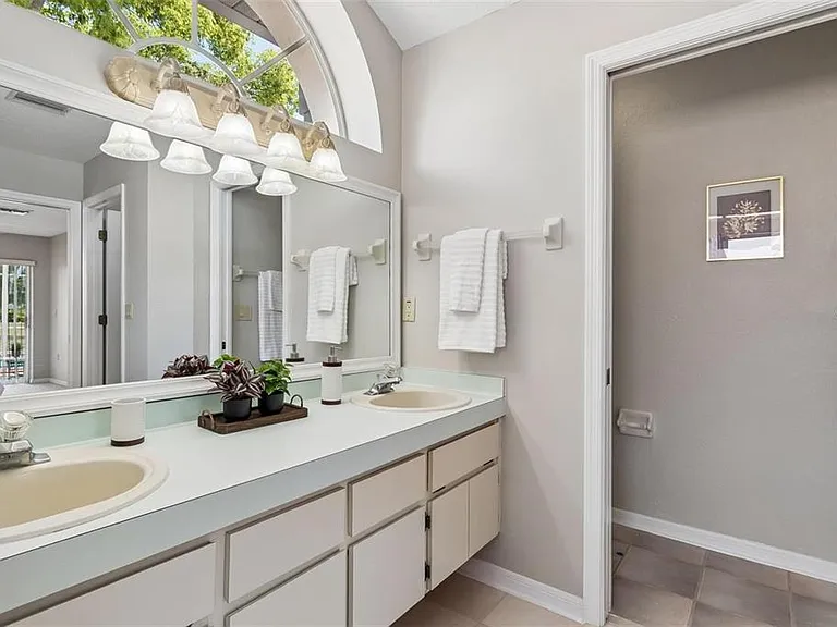 11349 Sand Hill Ave — Photo 13