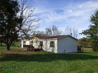 30015 Nodaway Dr, Lebanon, MO 65536