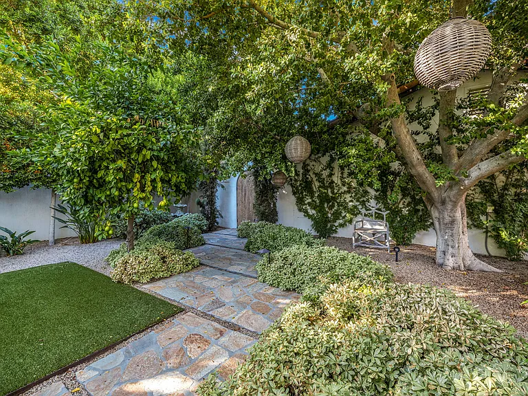 535 N Belardo Rd — Photo 44