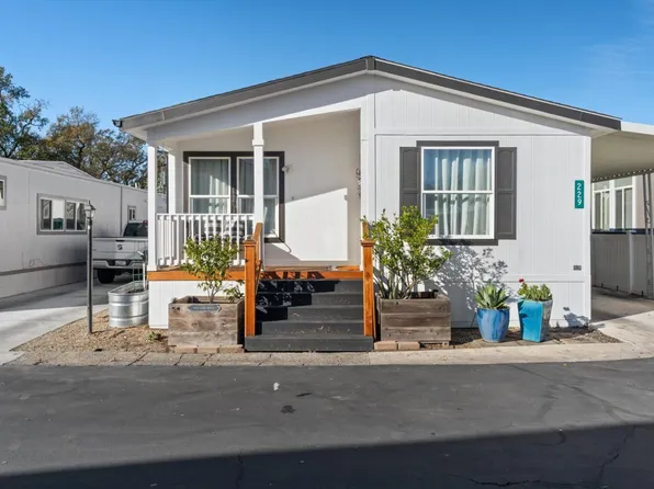 229 Wade Drive, Windsor, CA 95492