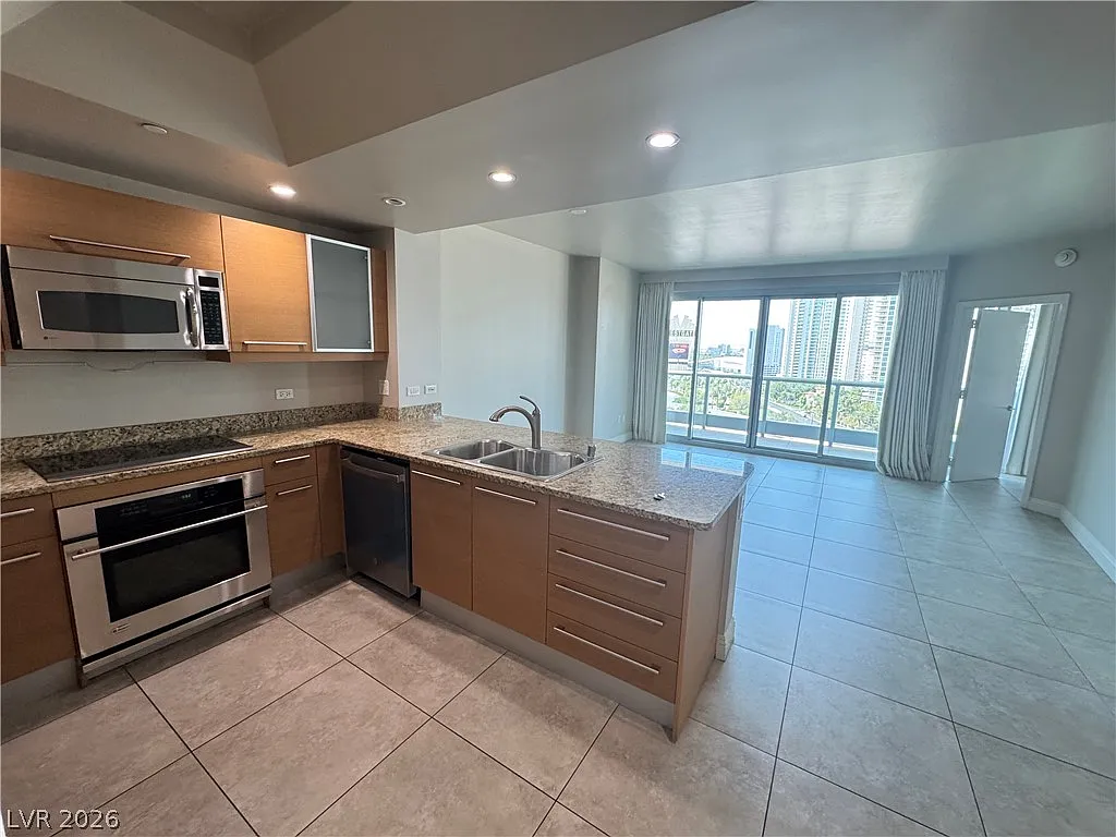 1 bed, 1.5 bath, 814 sqft, $2,250 — Photo 4