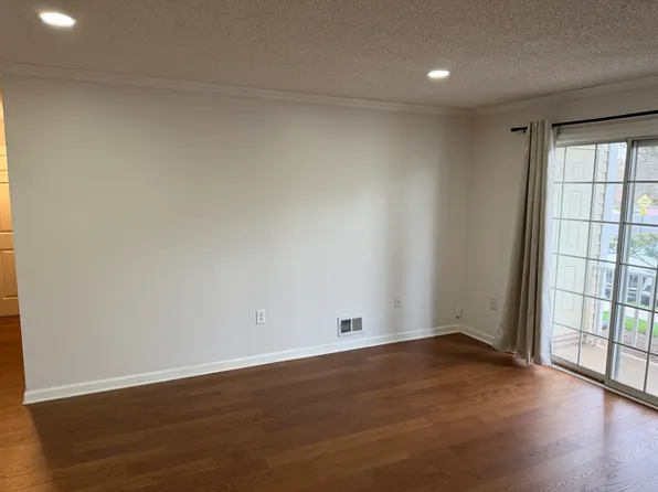 111 Reading Cir #111, Bridgewater, NJ 08807