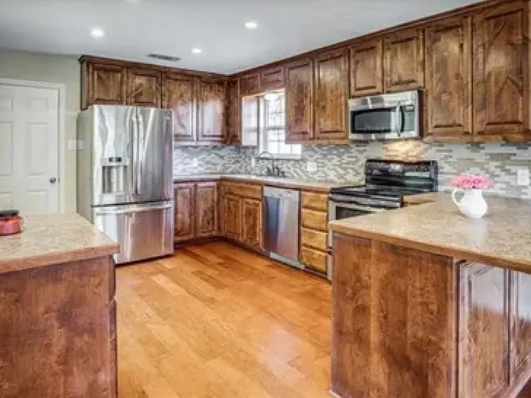 5608 Jamaica Cir — Photo 8