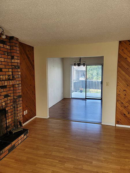 Surrey Apartment for rent - 3 Bedrooms — photo 10