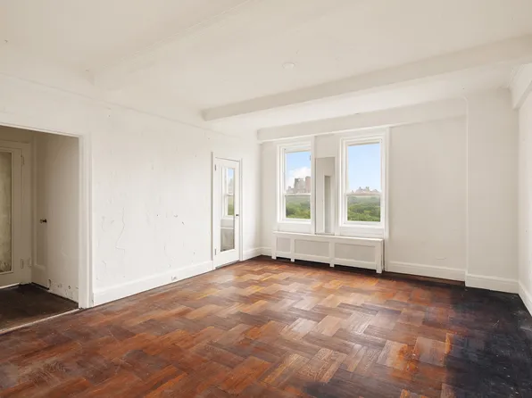 128 Central Park South image 3 of 9