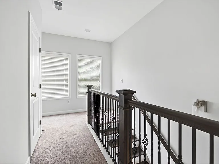 2860 Boone Dr NW — Photo 18