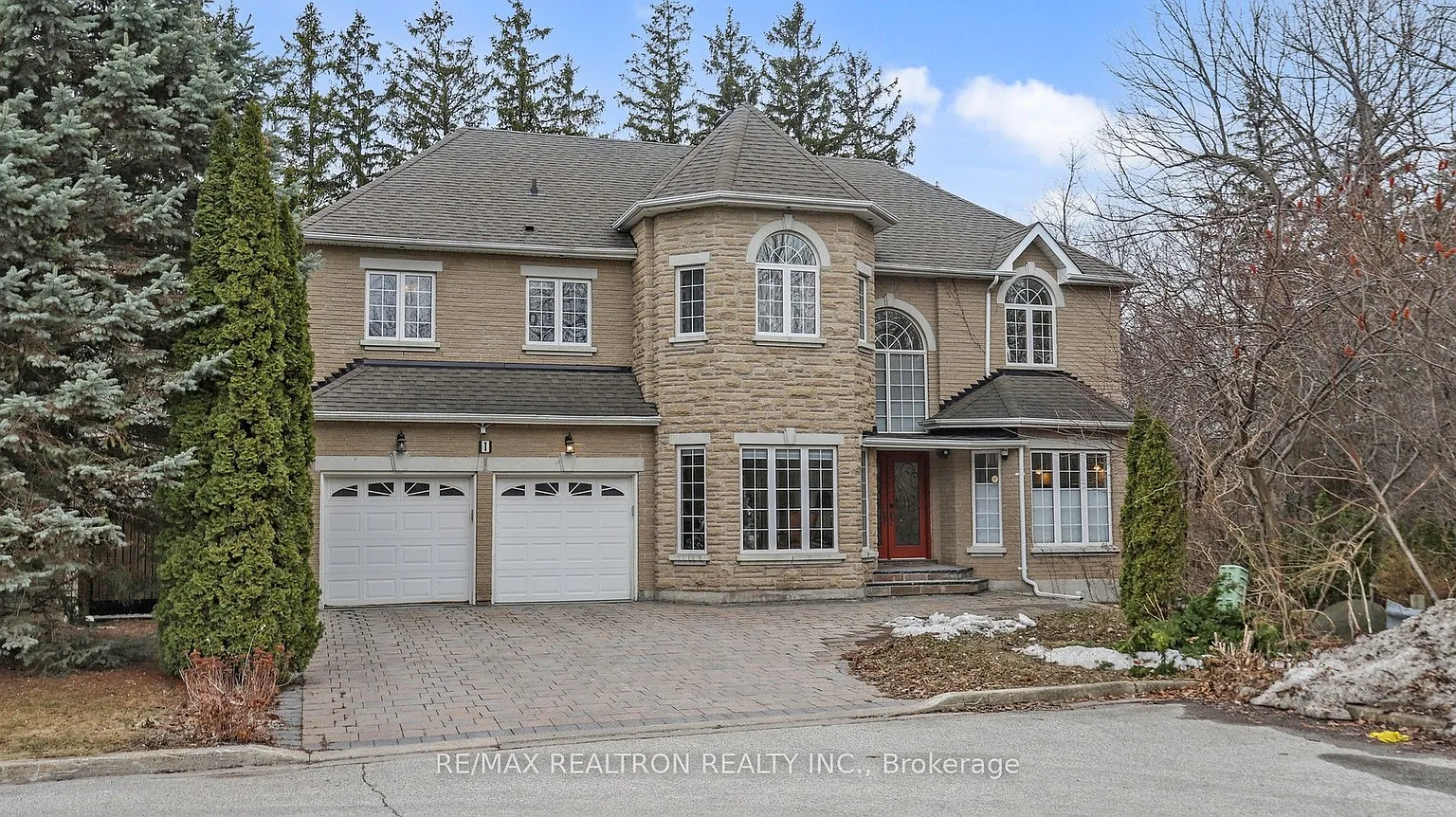 1 Wainwright Ave photo 1