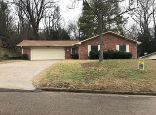 200 Signal Hill Dr, Vicksburg, MS 39180