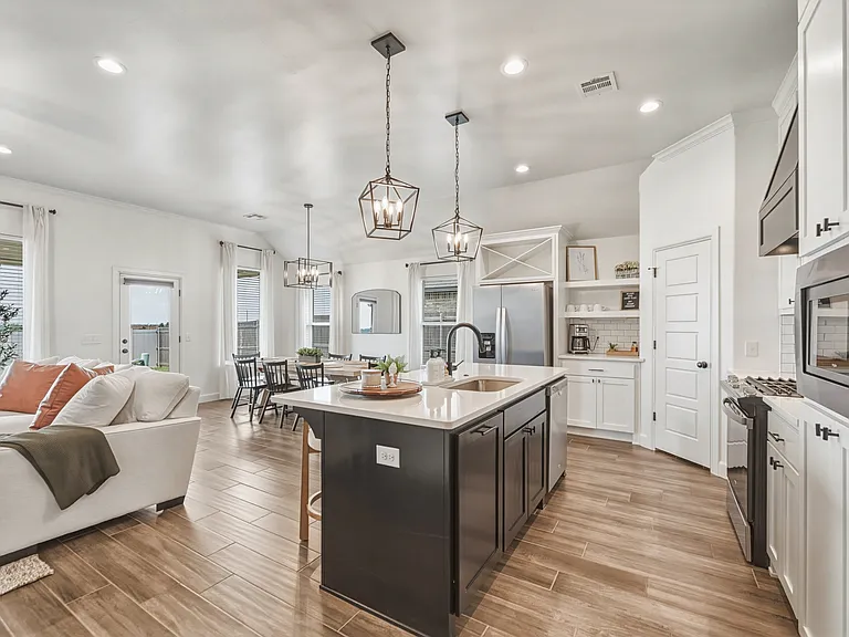 18433 Austin Pl — Photo 8