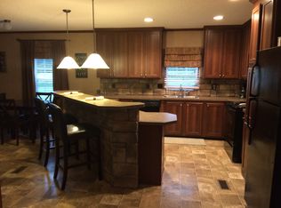 138 Thomas Dr, Guntersville, AL 35976