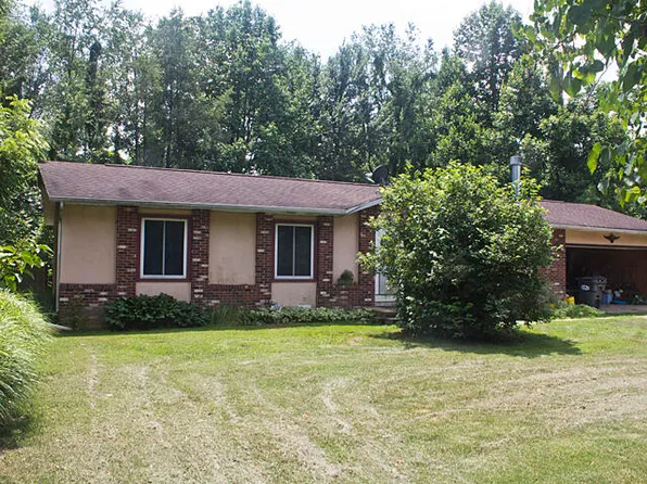 30599 Wells St, Dowagiac, MI 49047